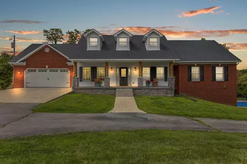 2901 Lucas Ln, Frankfort, KY 40601
