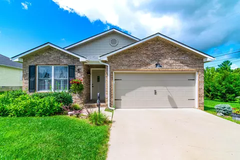 101 Locust Ave, Carlisle, KY 40311