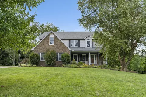 2095 Williams Ln, Versailles, KY 40383