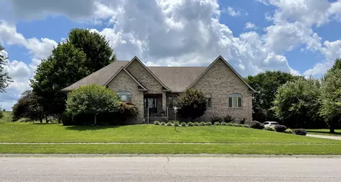 207 Royal Oak Dr, Winchester, KY 40391