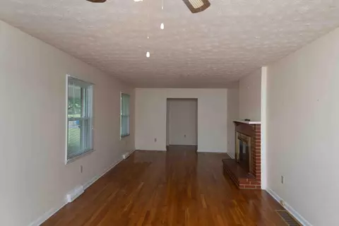 601 S Mohegan Trl, Georgetown, KY 40324 photo 7