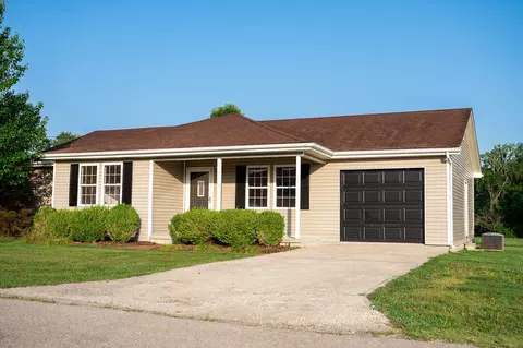 2129 Murphy St, Mount Sterling, KY 40353