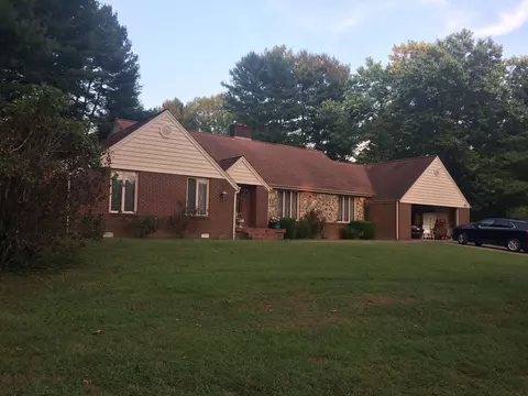 763 Evergreen Rd, Flat Lick, KY 40935 photo 2