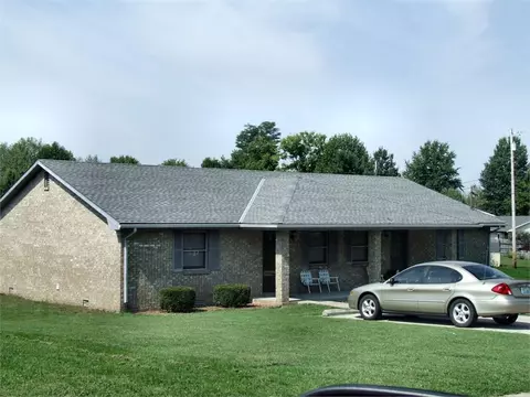 1920 Doe Run Dr, Mount Sterling, KY 40353