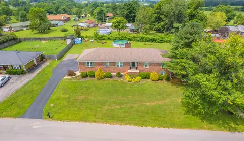 144 Meadowlark Dr, Lancaster, KY 40444
