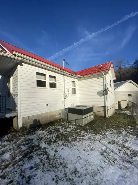 6947 Ky-541, Jackson, KY 41339 photo 3