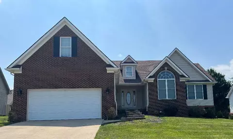 327 Primrose Ln, Winchester, KY 40391
