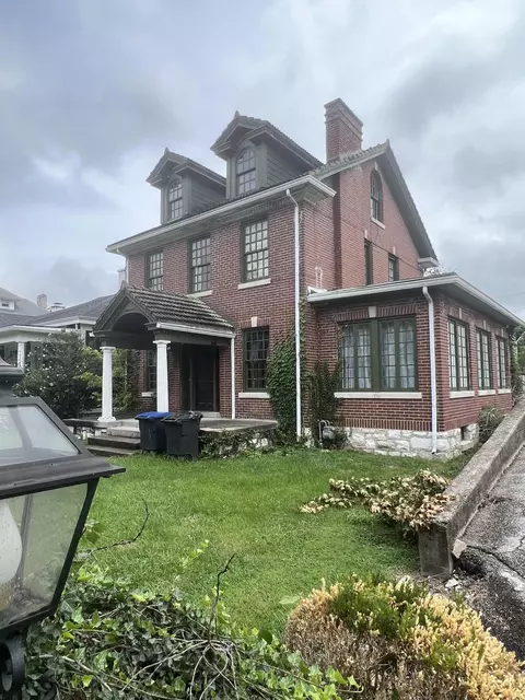 303 Shelby St, Frankfort, KY 40601