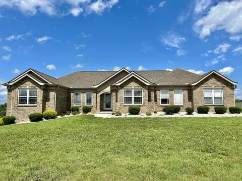 218 Natures Valley Dr, Somerset, KY 42503