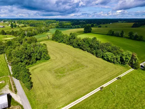 300 Old Bee Lick Rd, Crab Orchard, KY 40419