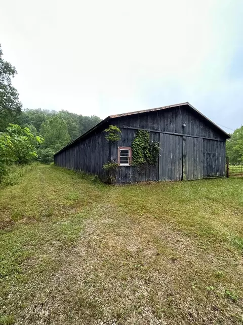 3470 Black Creek Rd, Clay City, KY 40312