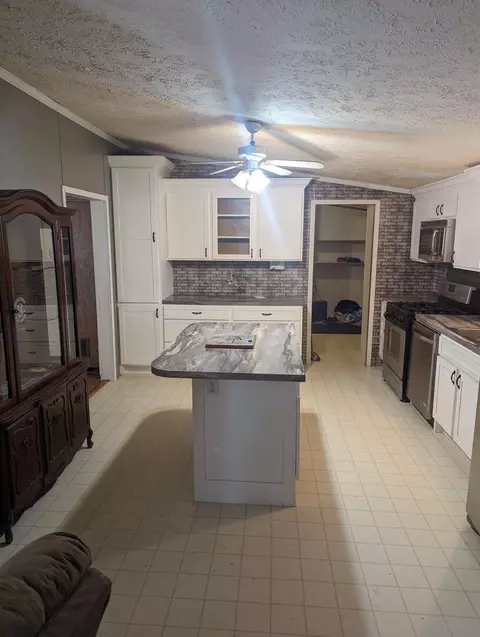 53 Burr Oak Dr, Corbin, KY 40701 photo 4