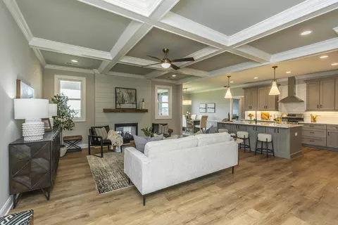 Living - 606 Trinity Ln, Versailles, KY 40383 photo 1 of 7