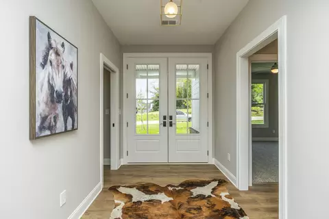 Entry Way - 606 Trinity Ln, Versailles, KY 40383 photo 1 of 4