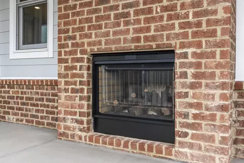 Living - 606 Trinity Ln, Versailles, KY 40383 photo 7 of 7