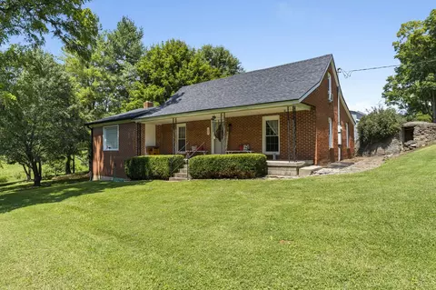 1837 Switzer Rd, Stamping Ground, KY 40379