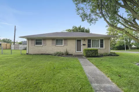 2744 Lockhurst Rd, Lexington, KY 40517