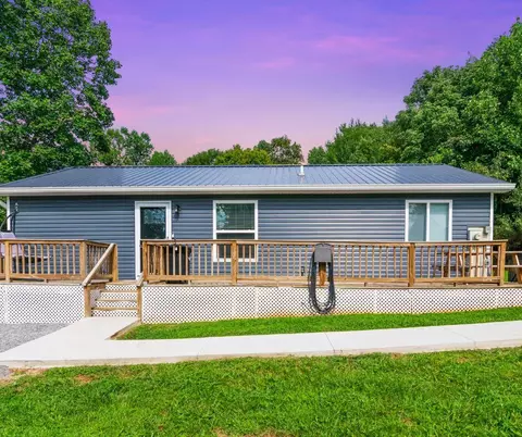 840 Harbor Springs Rd, Jamestown, KY 42629