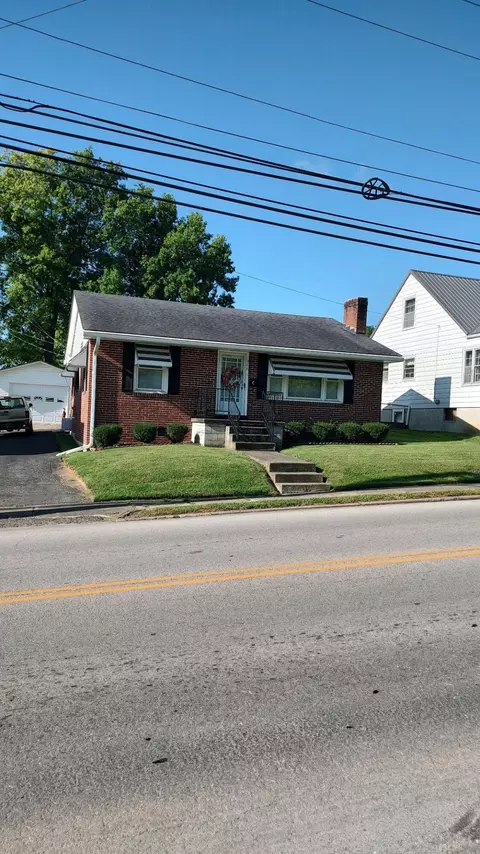366 W Main St, Carlisle, KY 40311
