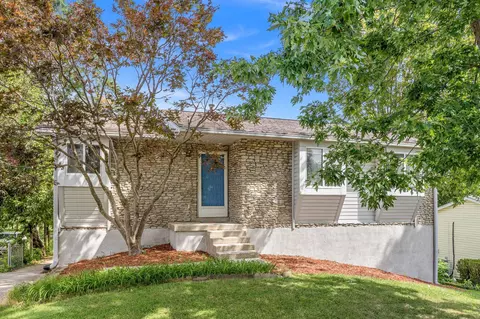 3162 Beaver Creek Dr, Lexington, KY 40517
