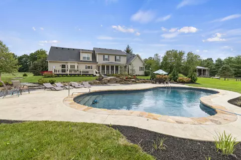 975 Spears Mill Rd, Paris, KY 40361 photo 3
