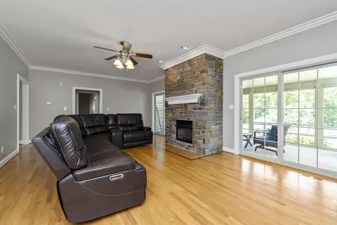975 Spears Mill Rd, Paris, KY 40361 photo 10