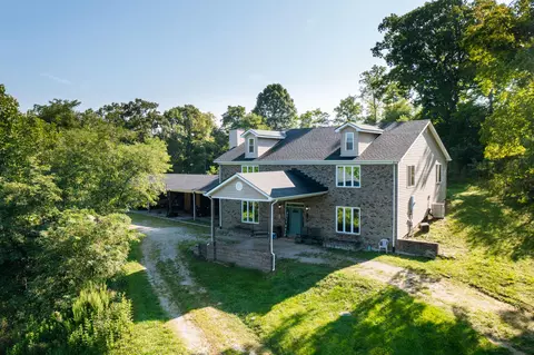 4910 Flat Creek Rd, Frankfort, KY 40601