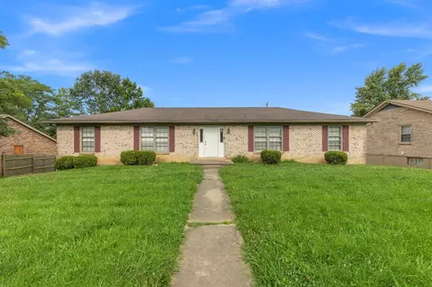 3191 Yellowstone Pkwy, Lexington, KY 40517