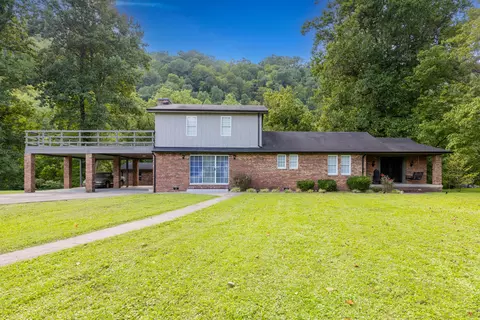 31 Ky Oil Vlg, Betsy Lane, KY 41605