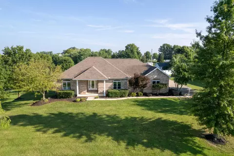 105 Doe Dr, Dry Ridge, KY 41035