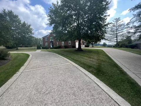 116 Hickory Dr, Morehead, KY 40351 photo 3