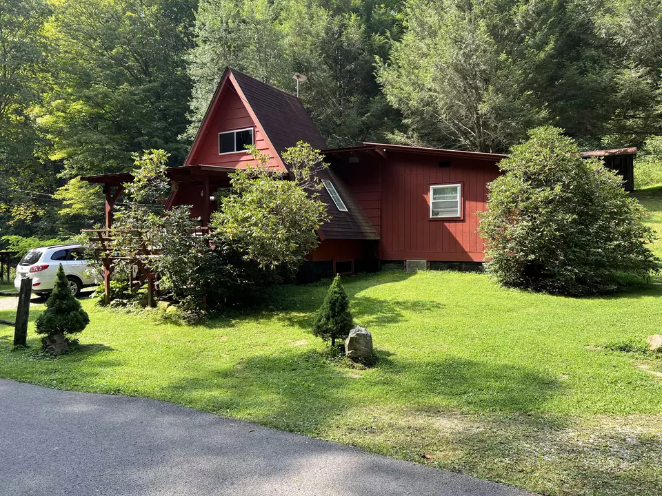  195 Suitors Br, Frenchburg, KY 40322 photo 1