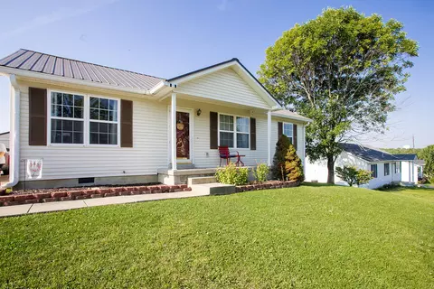 306 Sarah Ct, Winchester, KY 40391