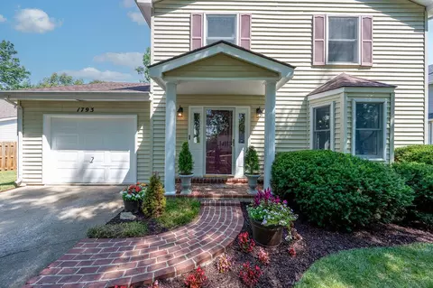 1793 Farmview Dr, Lexington, KY 40515