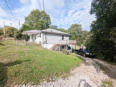 376 Mccann Ln, Frankfort, KY 40601