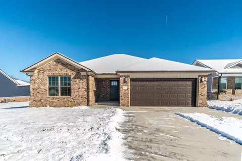 117 Stillwater Dr, Berea, KY 40403