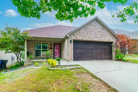 732 Rambling Creek Dr, Lexington, KY 40509