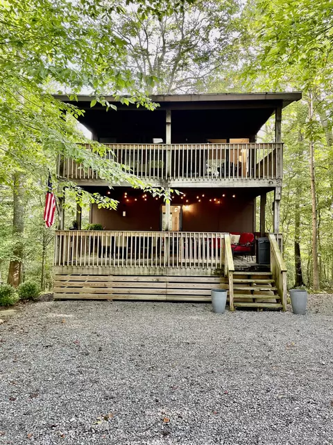 37 Pleasant Hill Rd, Jamestown, KY 42629