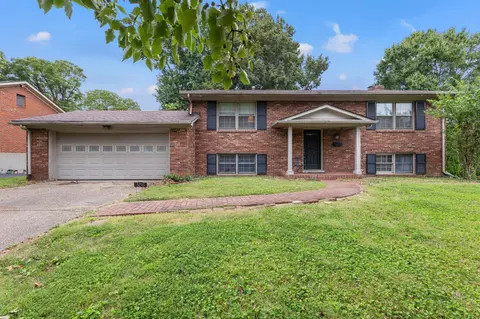 3293 Bellefonte Dr, Lexington, KY 40502