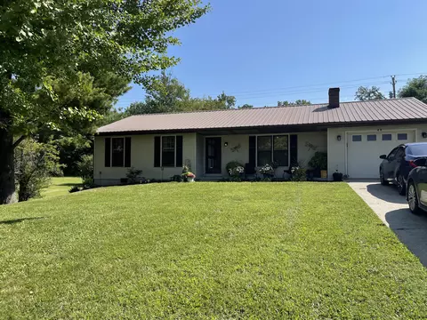 48 Roscoe Ct, Frankfort, KY 40601