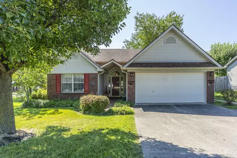 222 Holly Ln, Paris, KY 40361