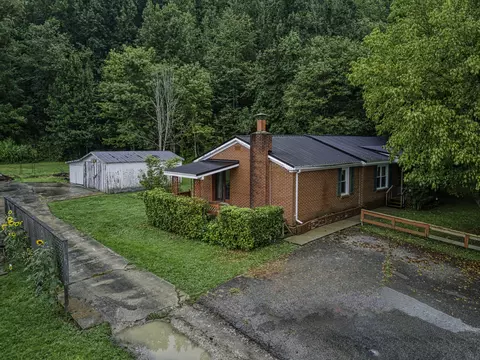 141 Havens Br, West Liberty, KY 41472