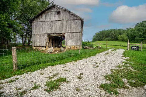 1638 Conway Rd, Tyner, KY 40486 photo 2
