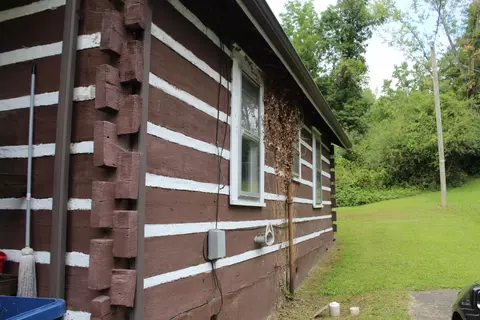 116 Willow St, Middlesboro, KY 40965 photo 6