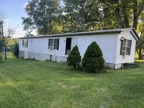 4281 W Tunnel Hill Rd, Sharpsburg, KY 40374