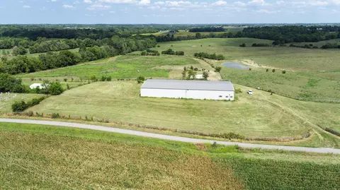 1270 Lower Salt River Rd, Danville, KY 40422