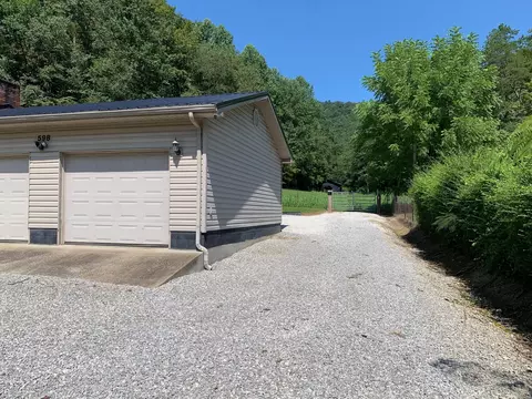 598 Open Fork Rd, David, KY 41616 photo 4
