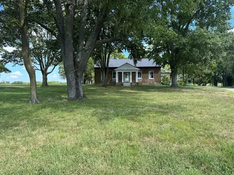 1975 Scotts Ferry Rd # -C, Versailles, KY 40383