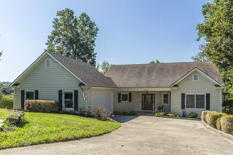 2012 Deerfield Ln, Richmond, KY 40475 photo 2