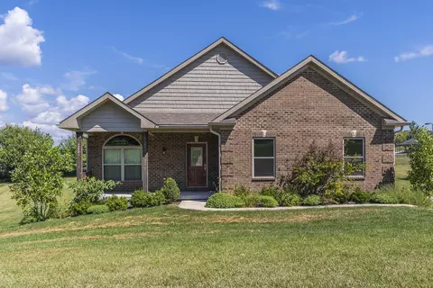 242 Inverness Trl, Richmond, KY 40475